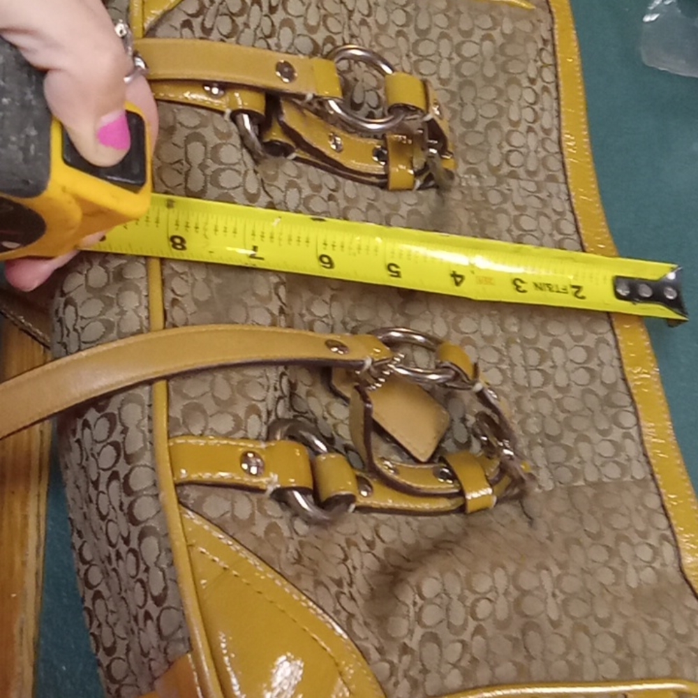 Coach purse - Picture 5 of 12